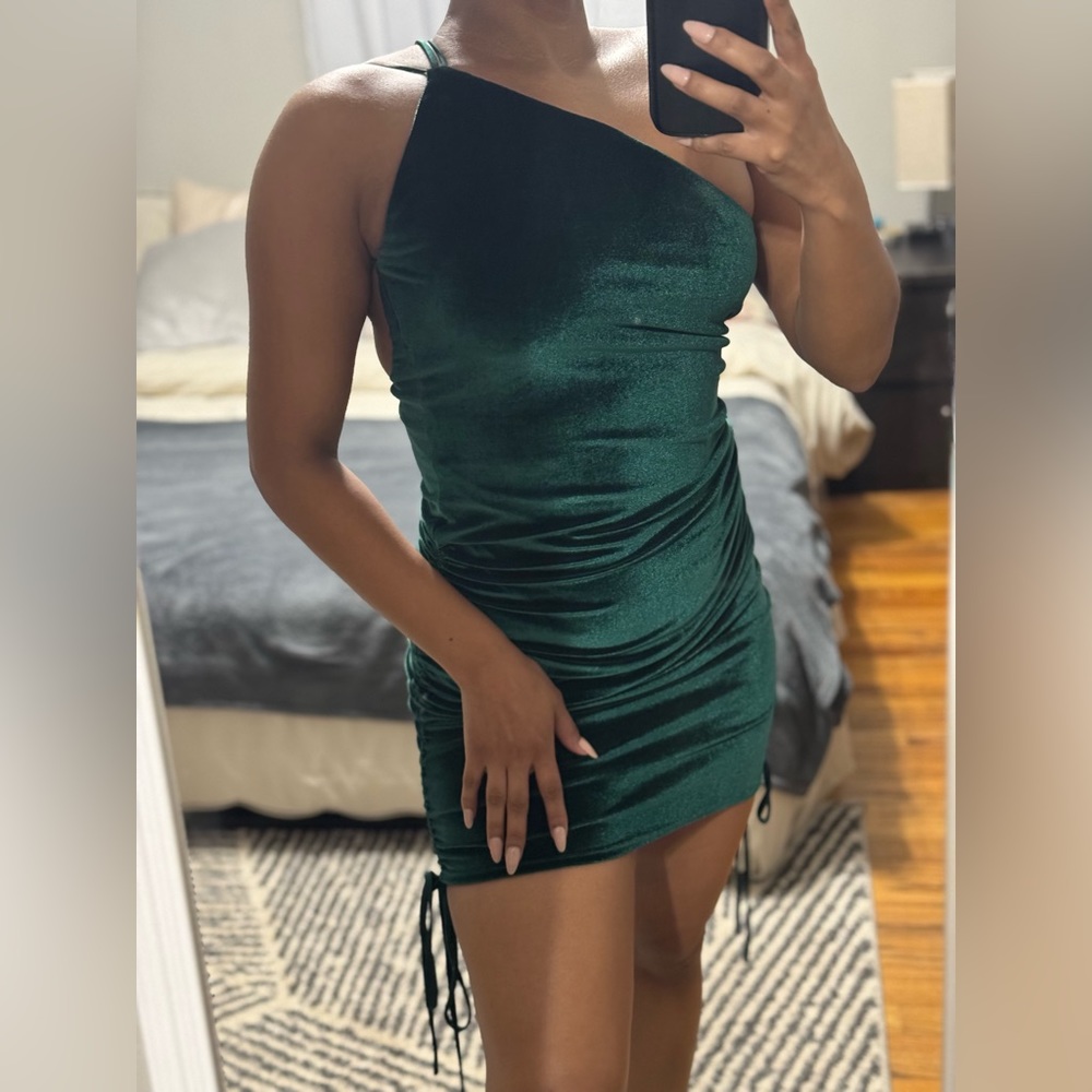 Lucy In The Sky Green Velvet Mini Dress